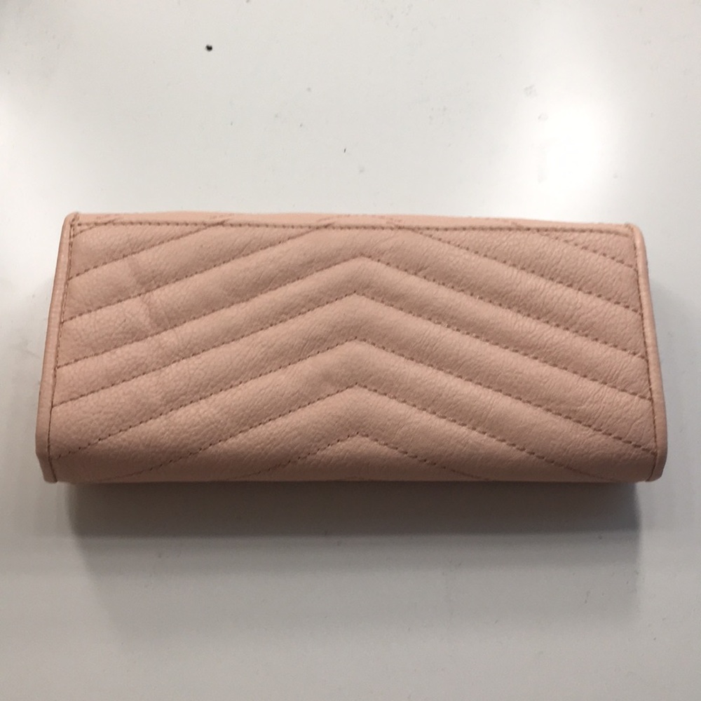 Pink Wallet - Picture 2 of 6